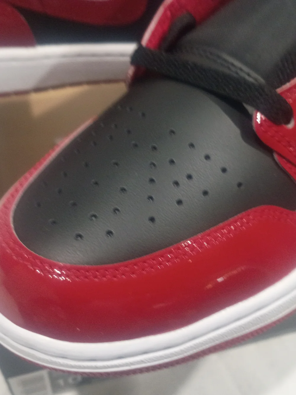 Jordan Air Jordan 1 Low SE Black/Varsity Red-White Box